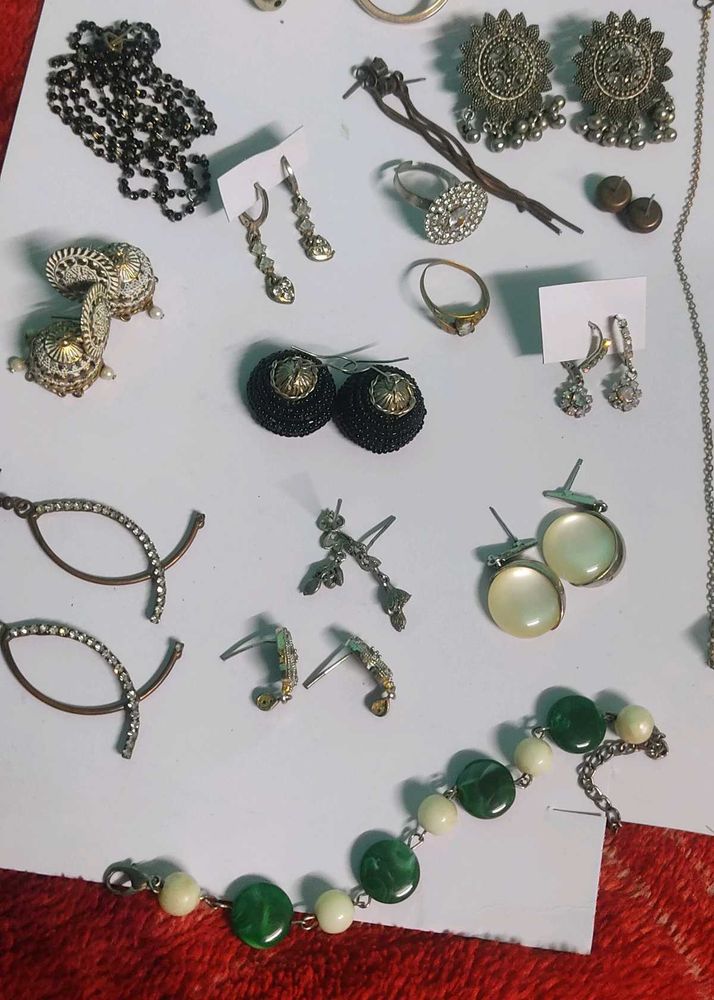 Earings &amp; Many More Items ❤️💓❤️