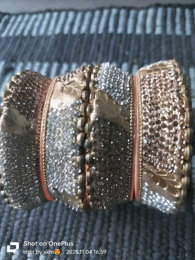 Sparkling Bangle Set