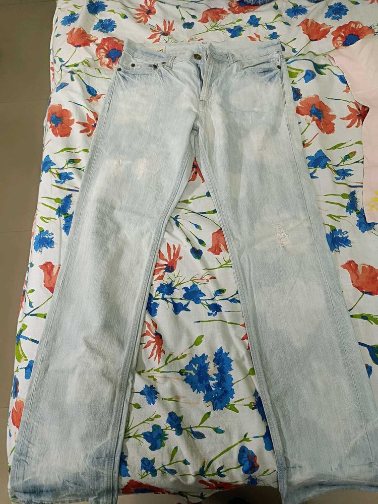 Light Wash Distressed Jeans