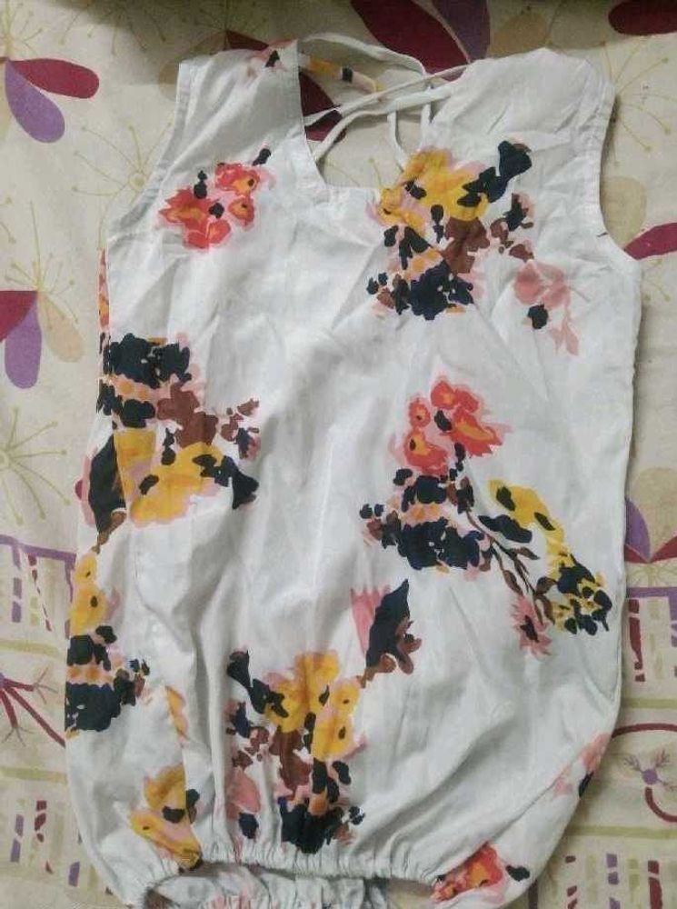 Floral Sleeveless Top