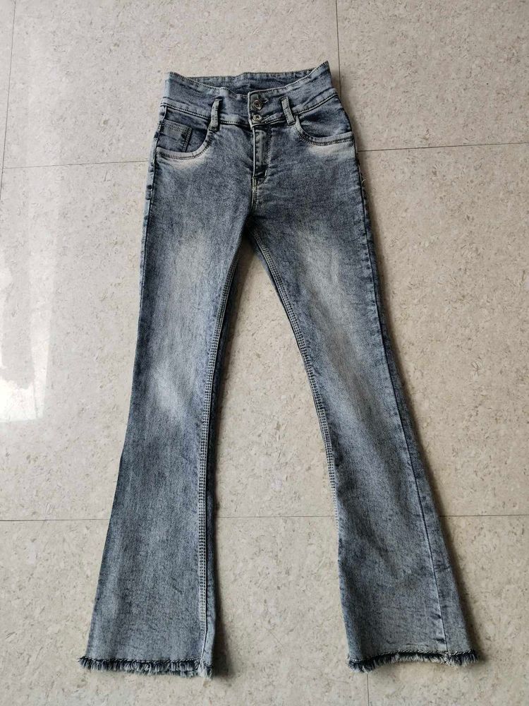 Acid Wash Bootcut Jeans🪞