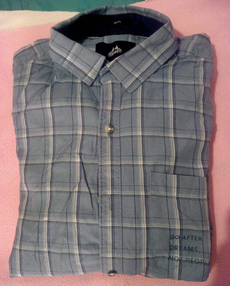 Men&#39;s Plaid Shirt
