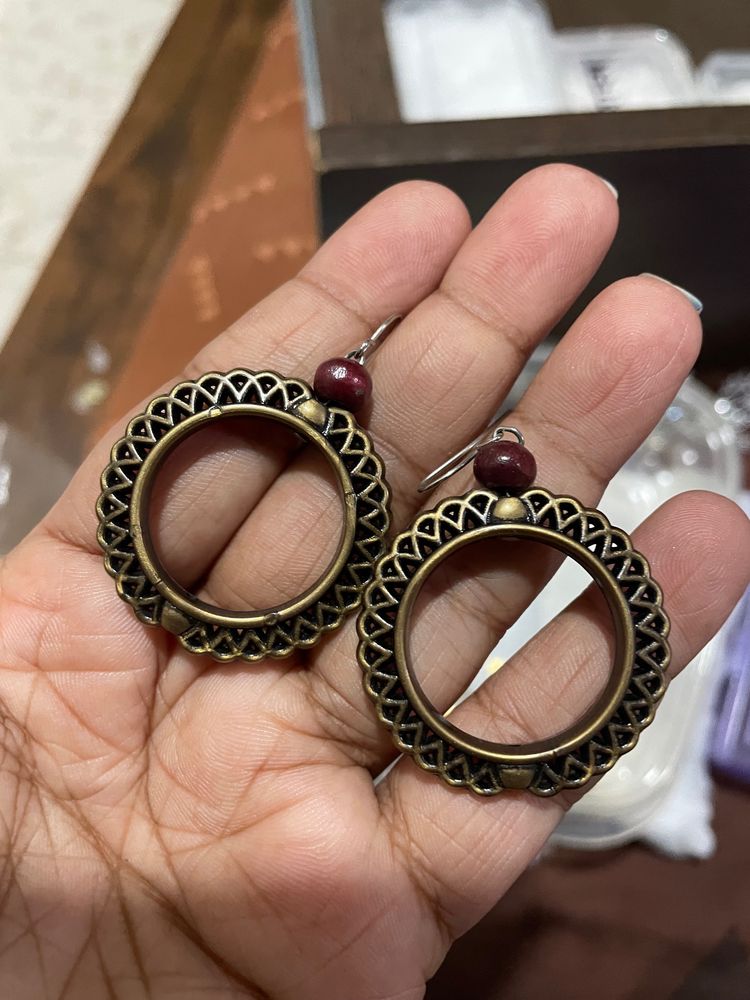 Earring