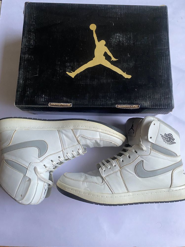 Sneakers AirJordan 1 Neutral Grey
