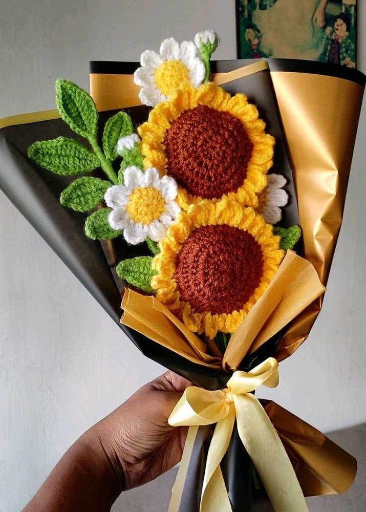 Crocheted Sunflower Bouquet