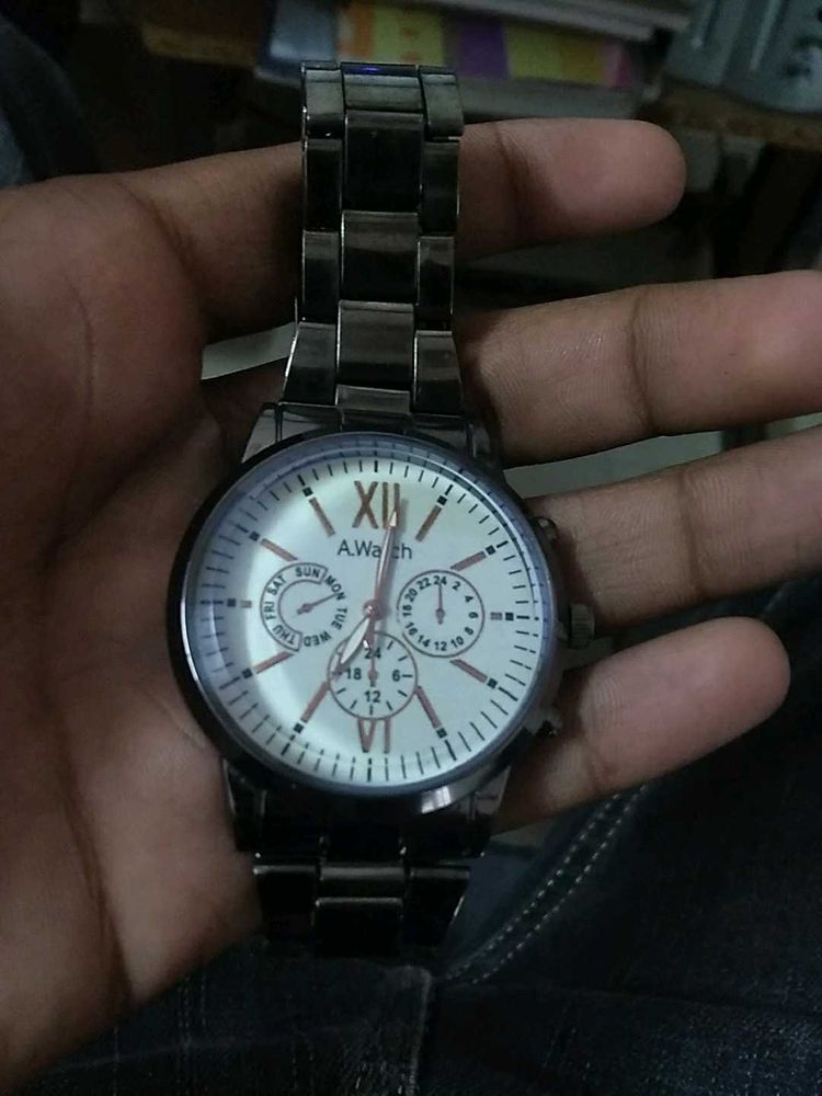Brand New Watch Looks Premium And Good Condition