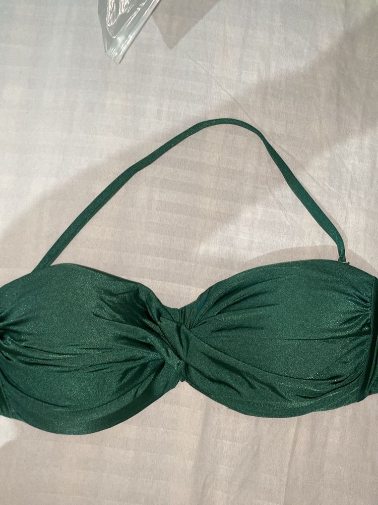 Beach Wear 🏖️👙🐚