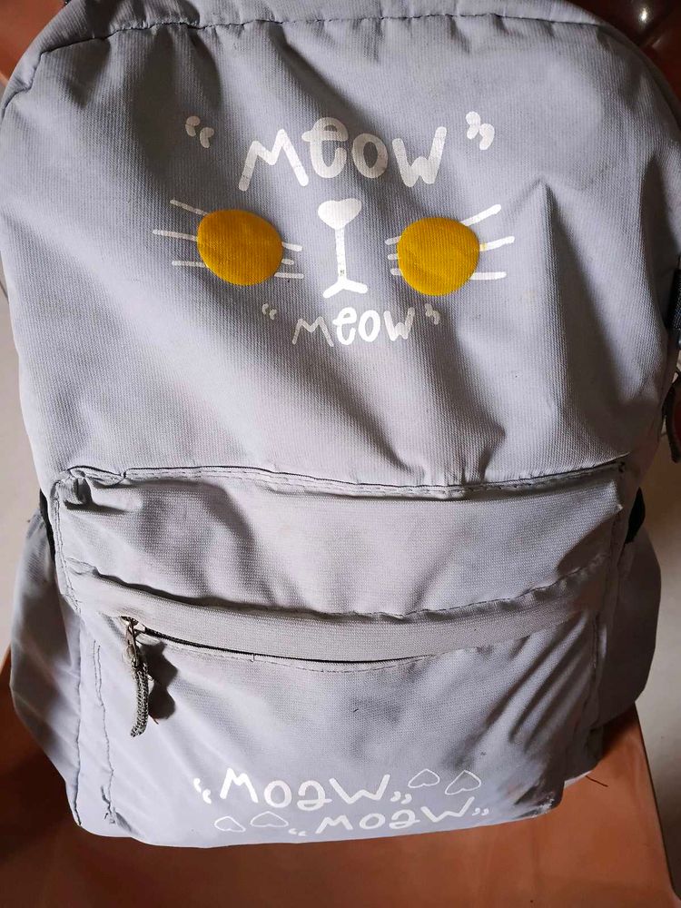 Cute &#39;Meow&#39; Backpack