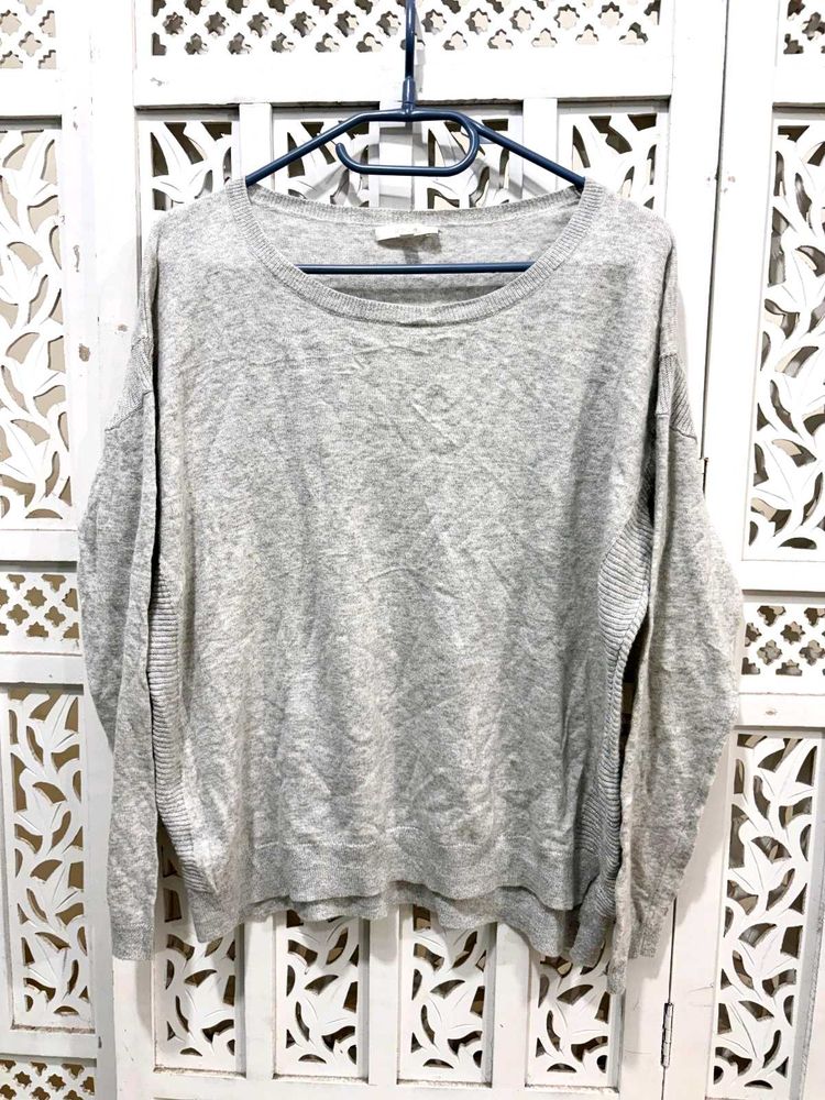 ✈️ Imported Gray Knit Sweater C