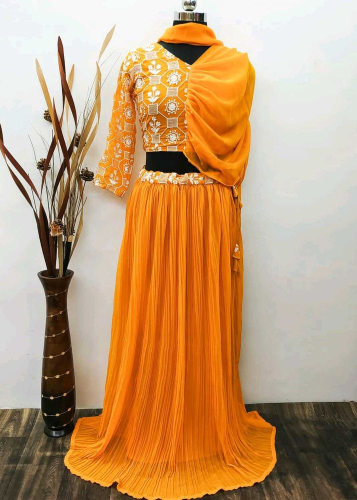 Unique Haldi lehenga