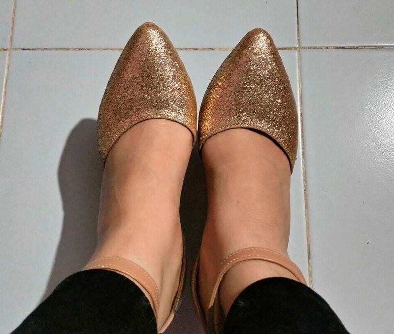 Glittery Golden Sandal