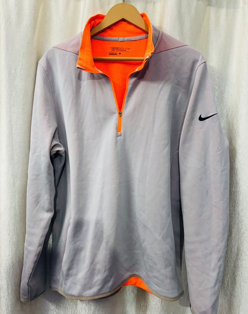 Nike Pullover - Great Condition