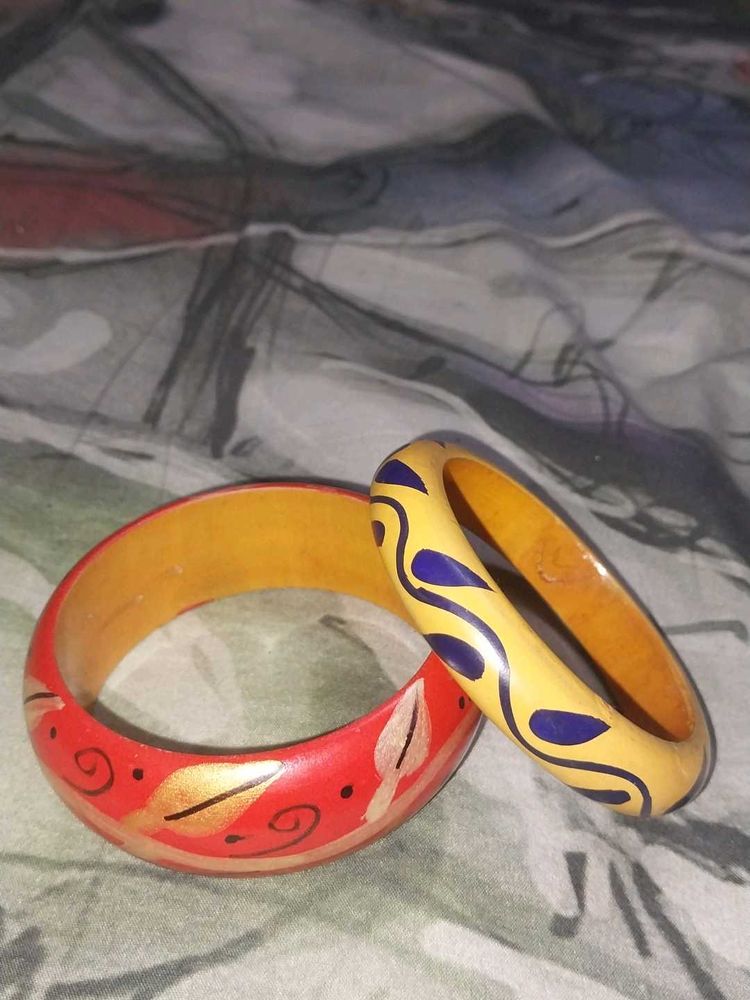 Handcrafted Wooden Bangle Set