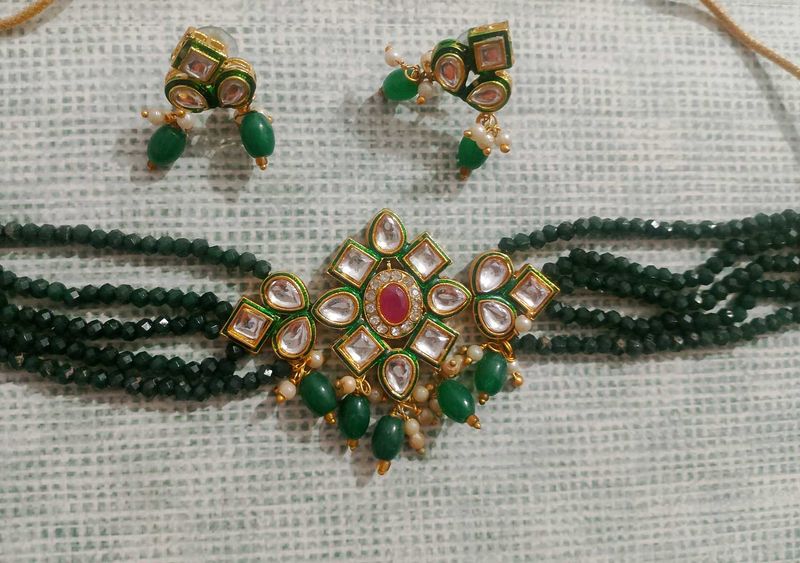 Green kundan set