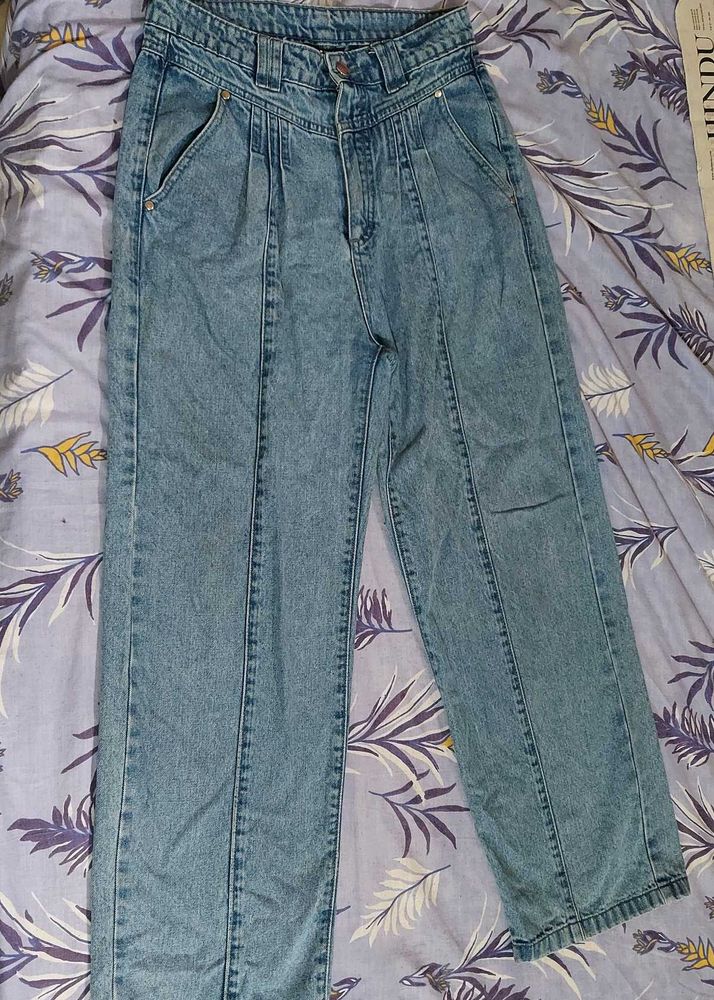 Vintage Straight Legged Jeans