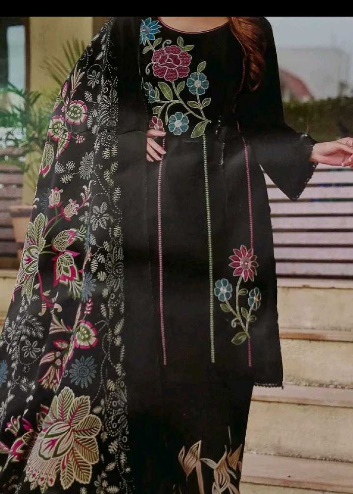 Pakistan Suit
