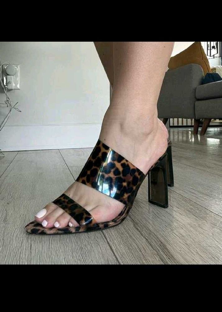ZARA 👠