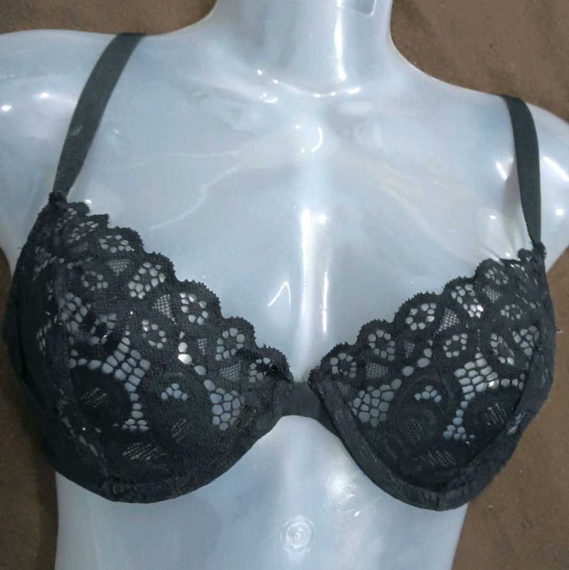 Elegant 🖤Lace Bra34A