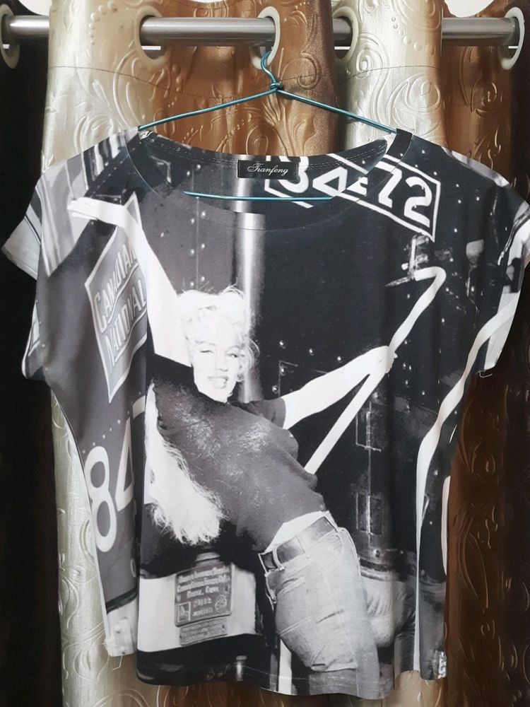 Marilyn Monroe Graphic Tee