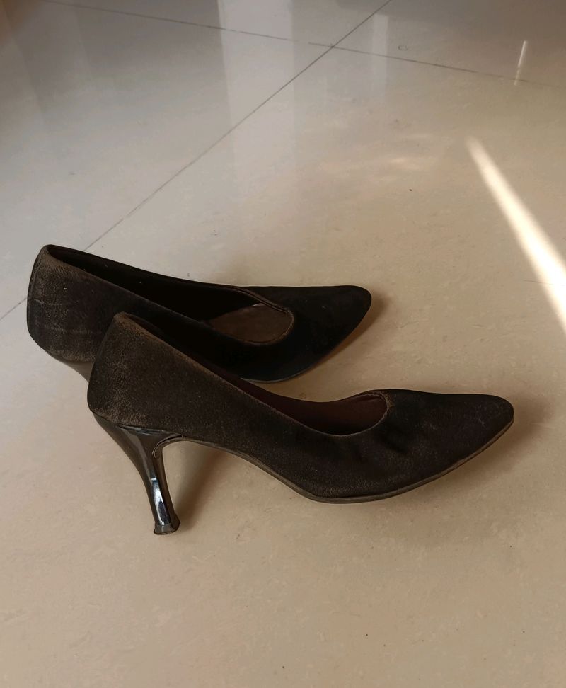 Black Pencil Heels