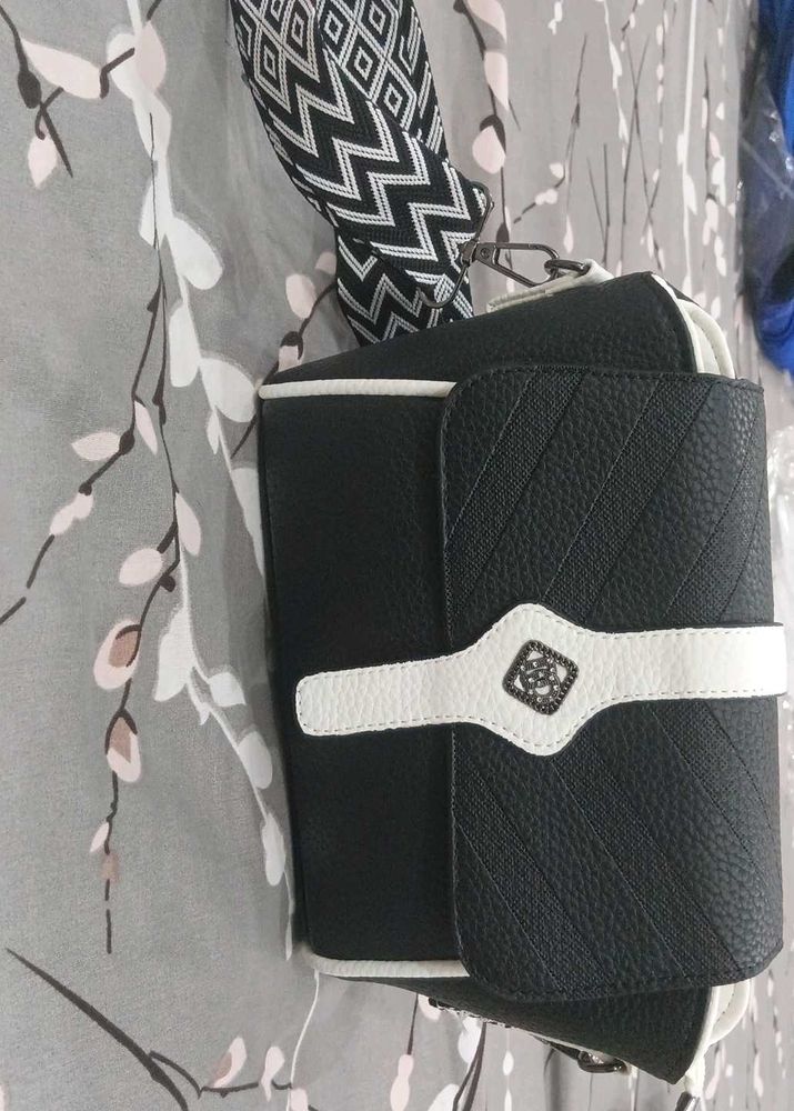 Chic Black Crossbody Bag