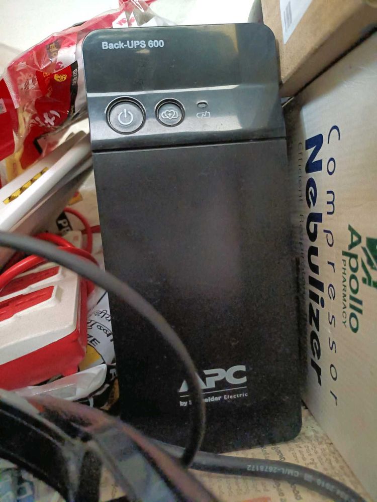 APC Back-UPS 600