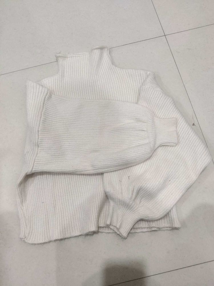 Cozy White Knit Turtleneck Sweater