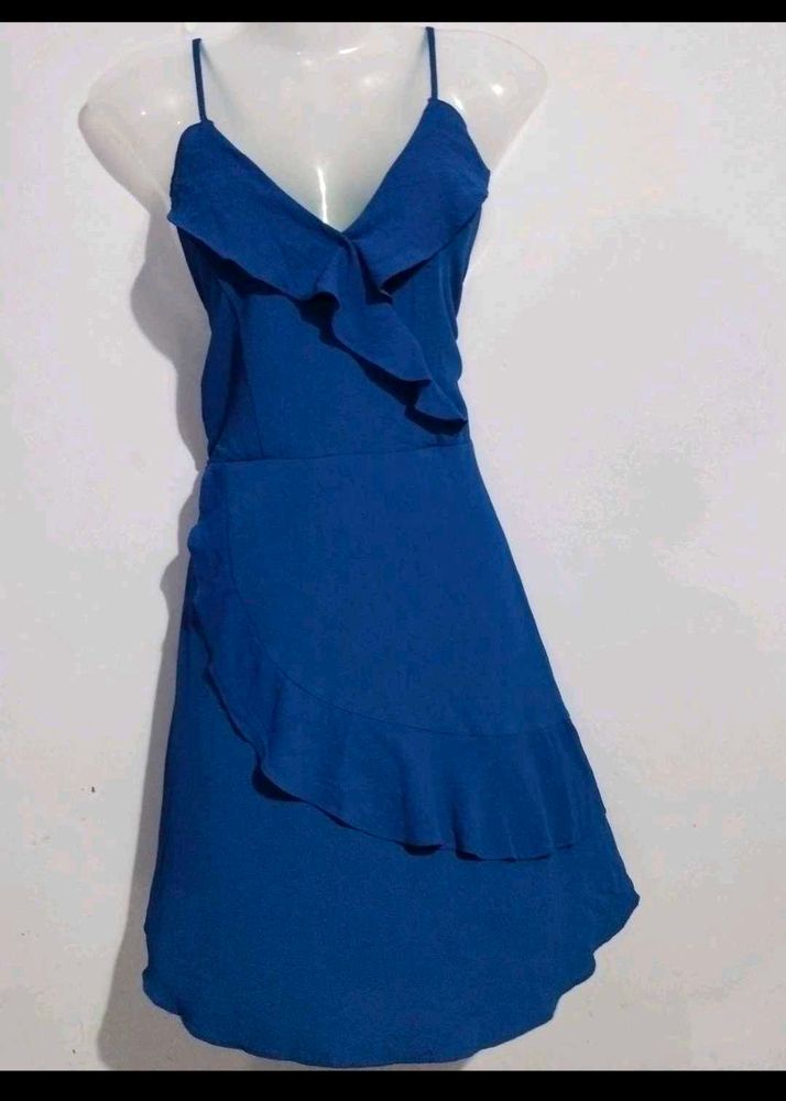 4 PRETTY DRESS IN 199