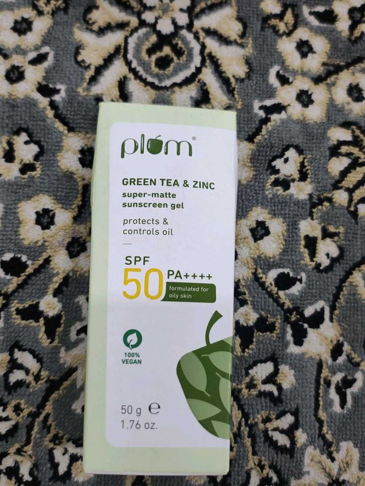 Plum Super Matte Sunscreen Gel