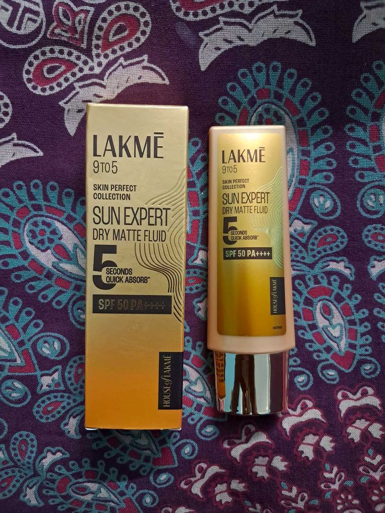 Lakme Sun Expert Dry Matte Fluid SPF PA Sunscreen