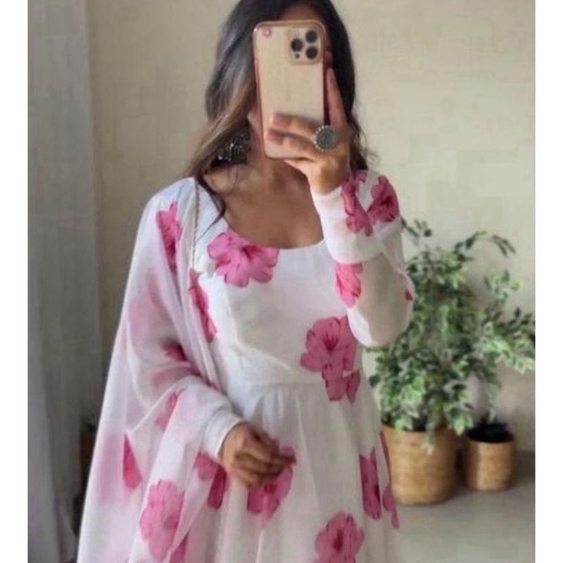 Digital floral print kurti with beautiful duppata