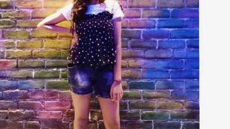 Black Top With White Inner