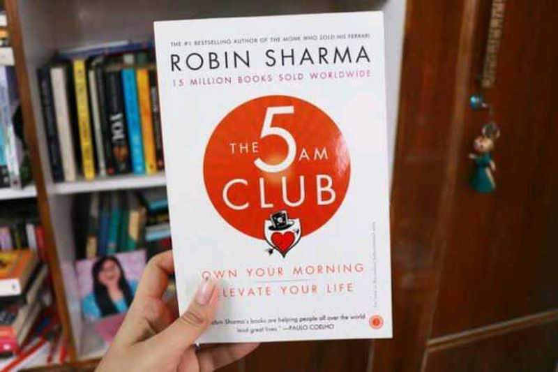 The 5 Am Club
