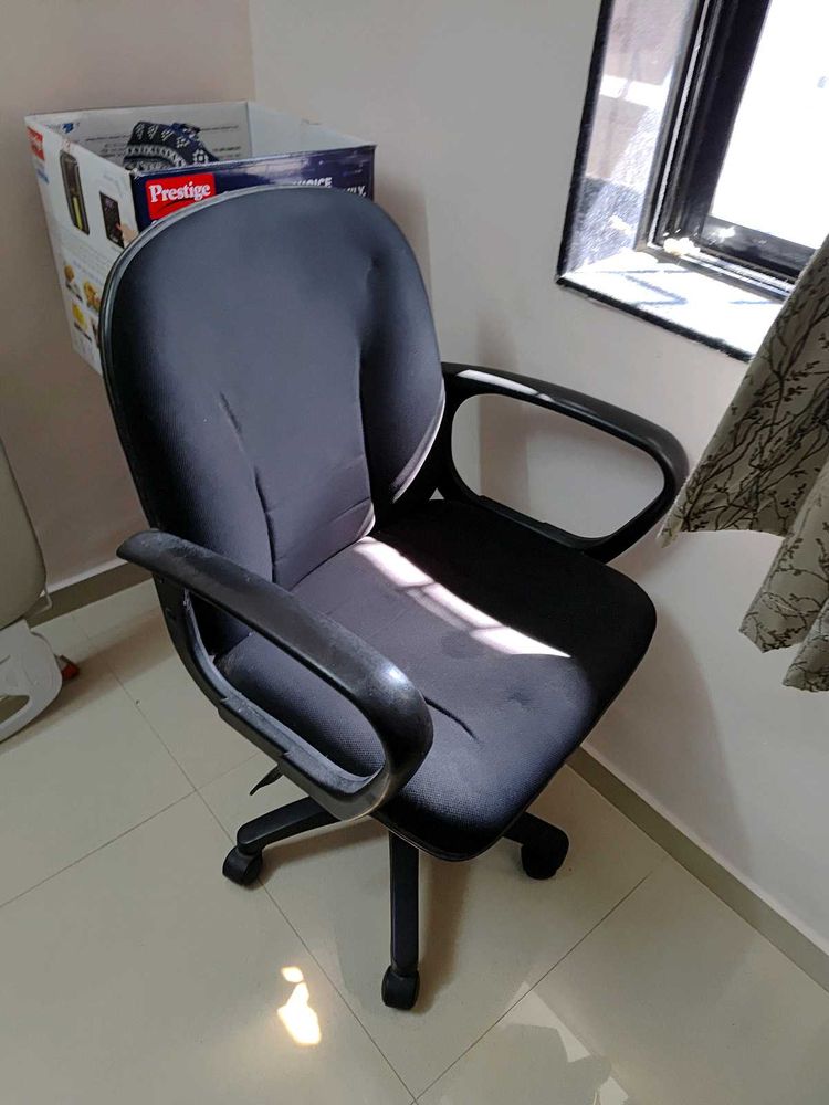 Chair - Black,only powai,mumbai come