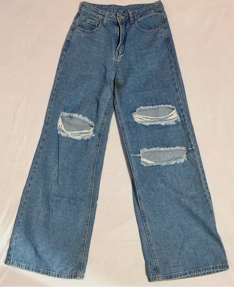 Women Ripped Wide Legged Jeans
