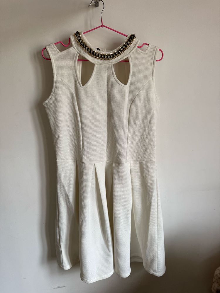 Chic White Party Dress