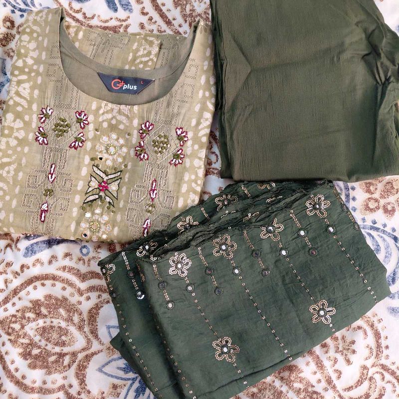 Elegant Embroidered Kurta Set