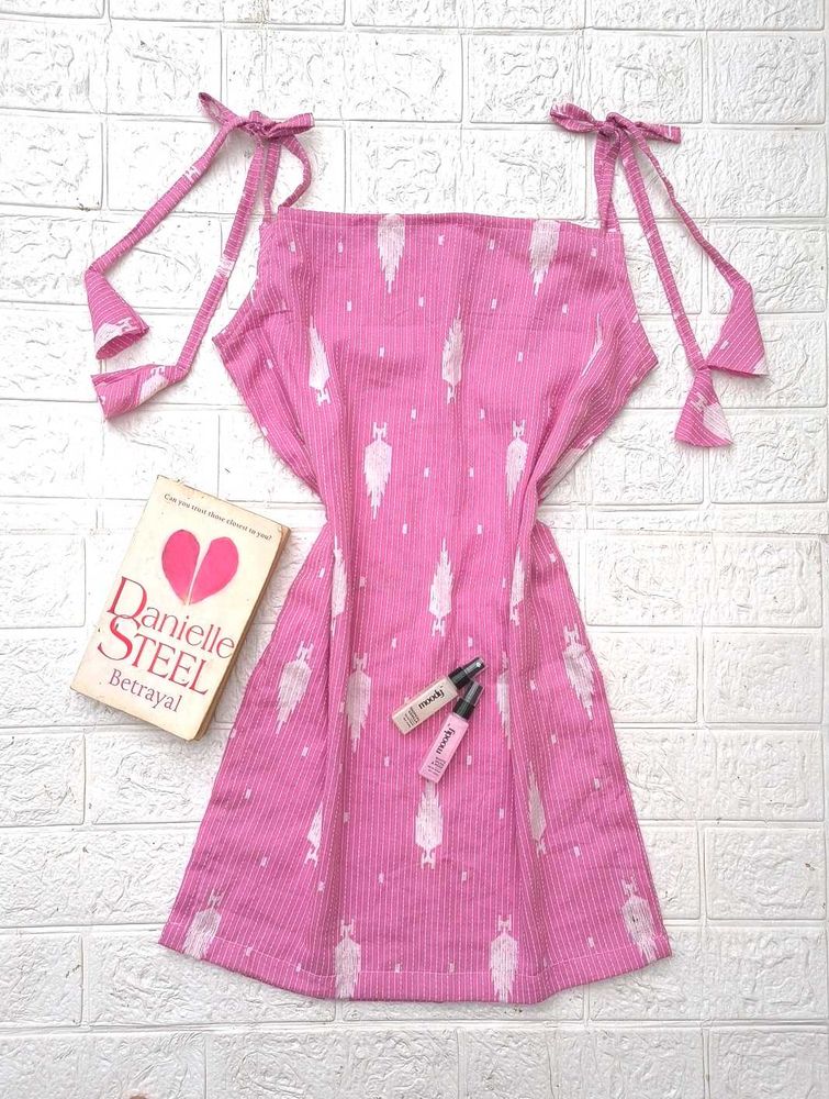Strapped Short Kurti 🩷