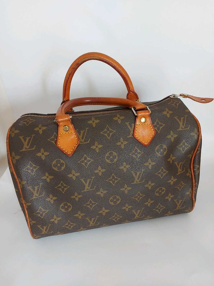 95% Off! Authentic Louis Vuitton Speedy. Free Lock
