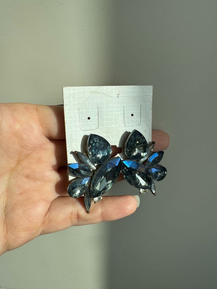 Beautiful ✨Blue Crystal Earrings