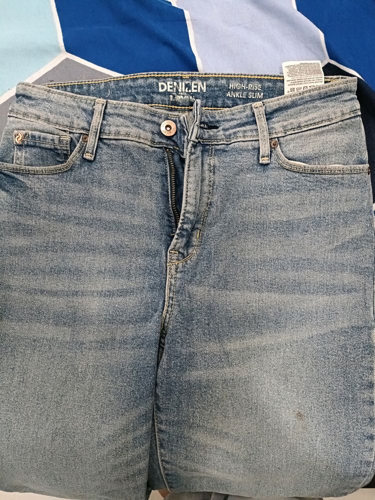 Denizen From Levis Jeans For Women