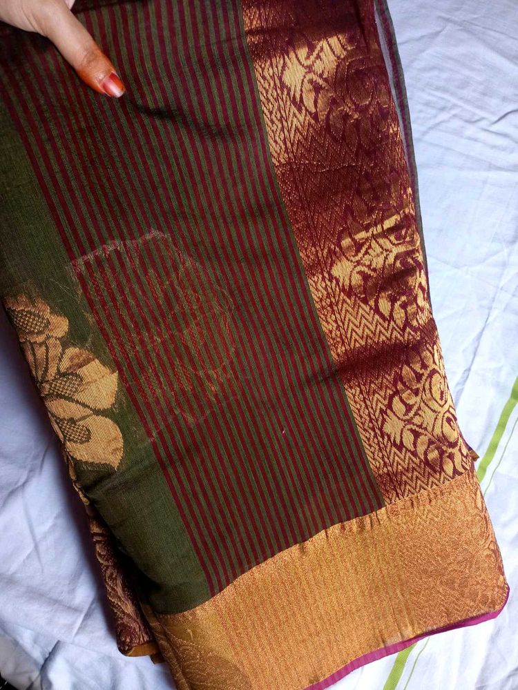 Banarasi Silk And Cotton Mix Fancy Saree.