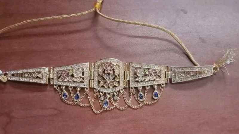 Vintage Gold-tone Rhinestone Choker Necklace