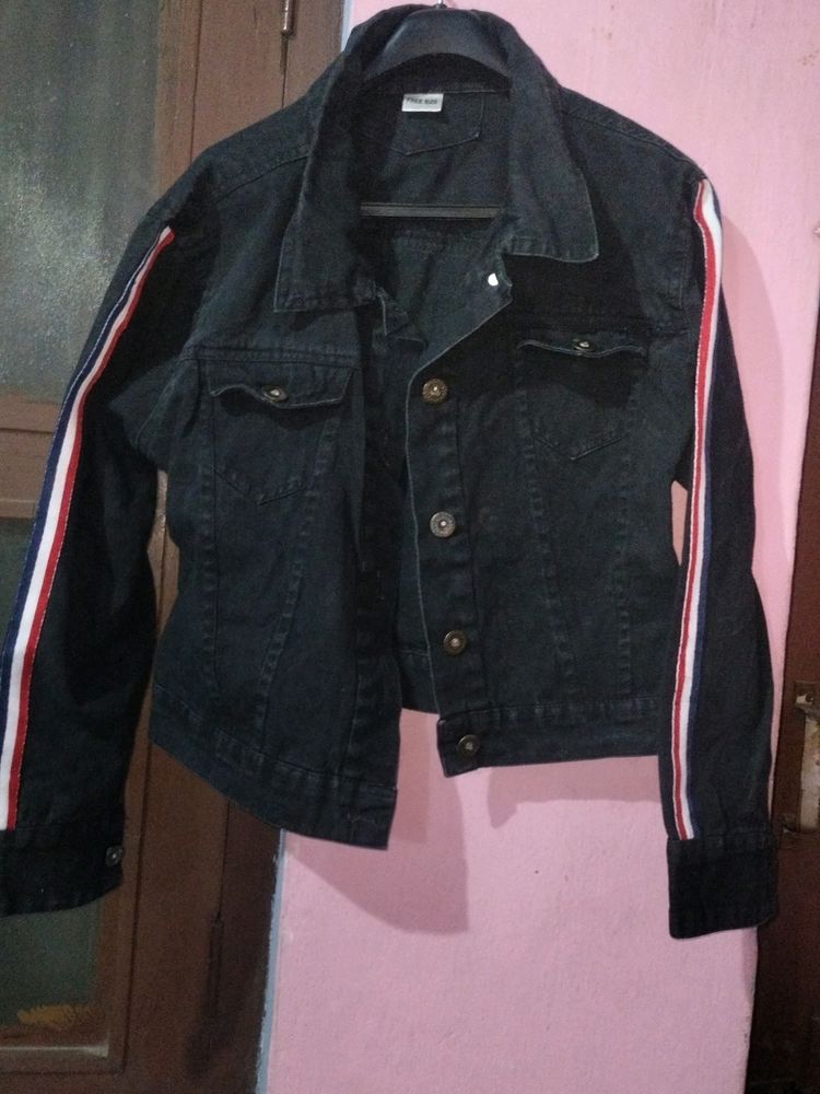 Classy Black Stripe Denim Jacket For Women&#39;s
