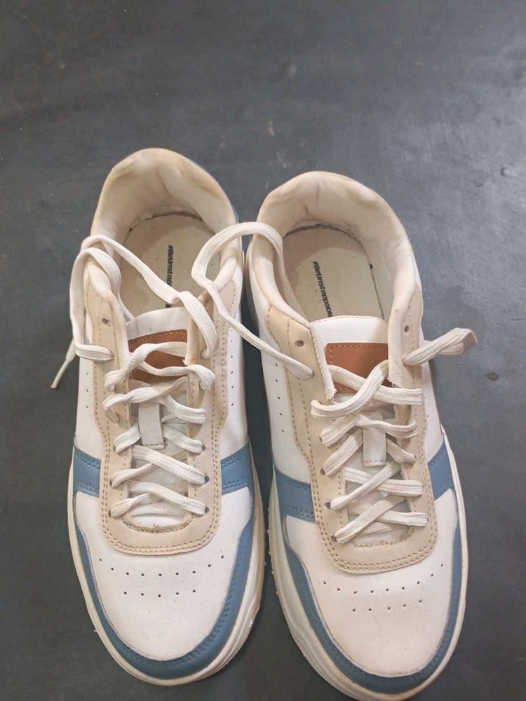 Casual White &amp; Blue Sneakers