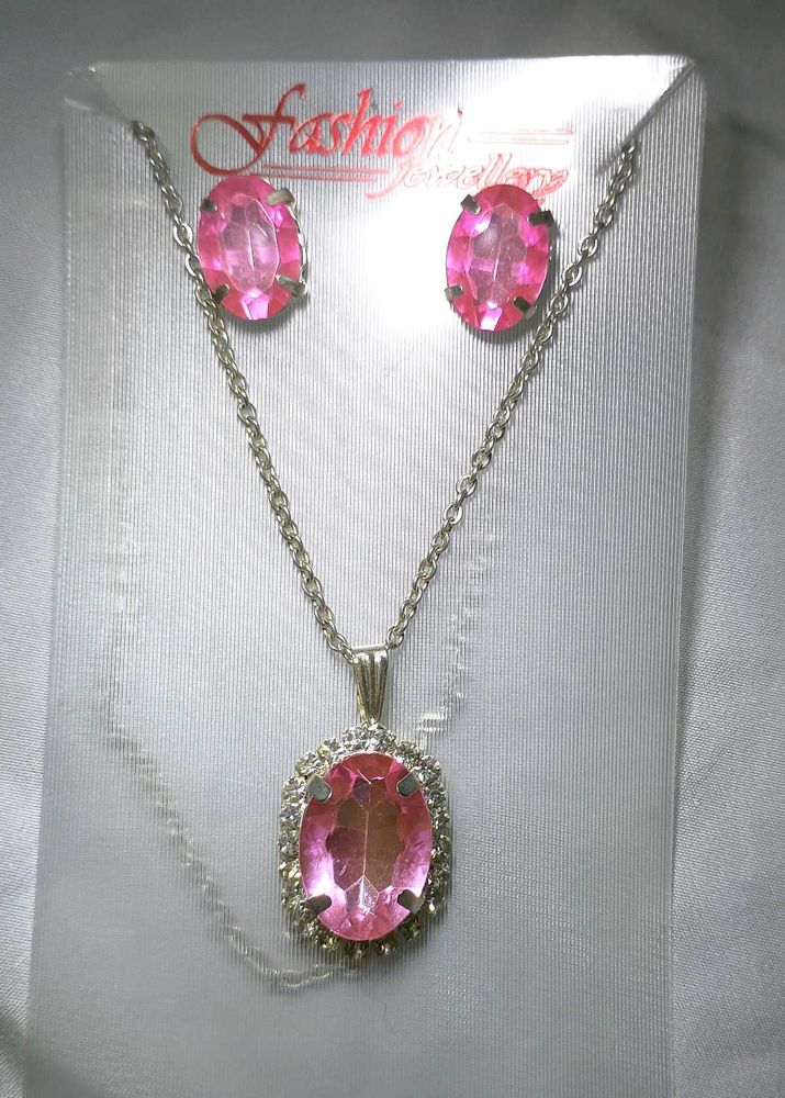 New pink stone necklace pendant earrings set