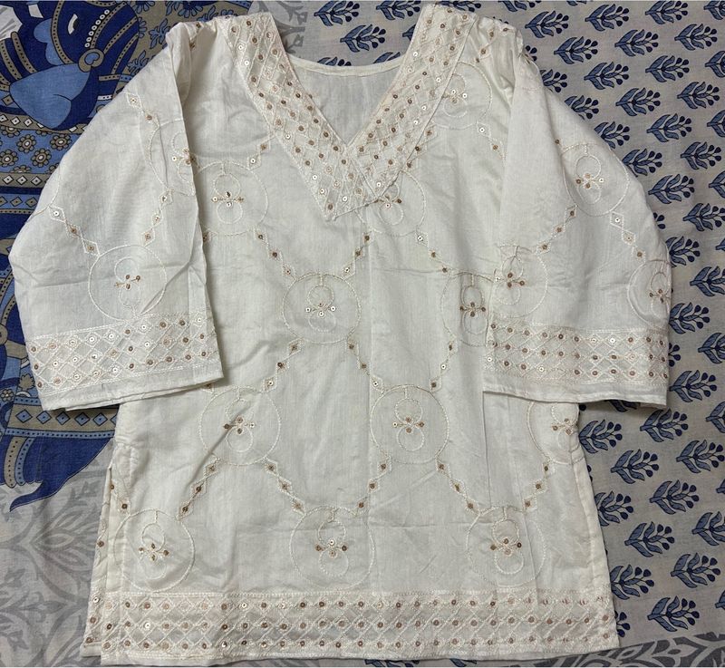 White Kurti