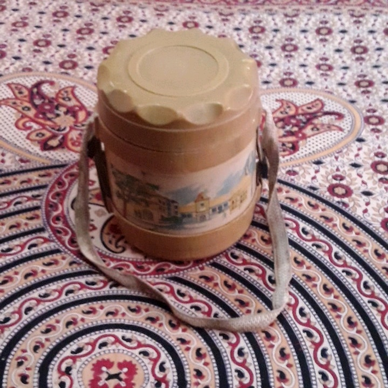 Tiffin box Available In Coins