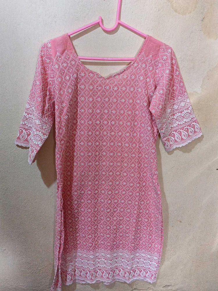 Women&#39;s Pink Colour Chickenkari Kurti🥰♥️😍