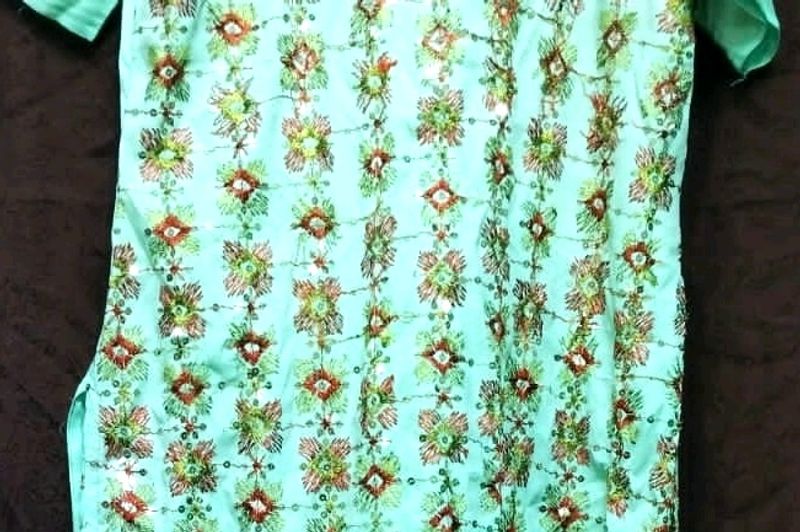 Kurti Embroidery &amp; chamki work good condition